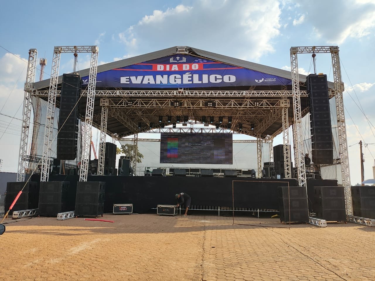 WhatsApp Image 2023-10-27 at 18.59.10 (1)